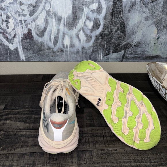 HOKA Clifton 9 running shoes Wonens SZ 11B - Picture 2 of 12